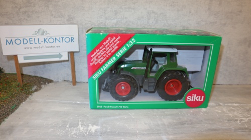 Siku Fendt Vario Favorit 716 Tractor NIB 1/32 Scale | eBay
